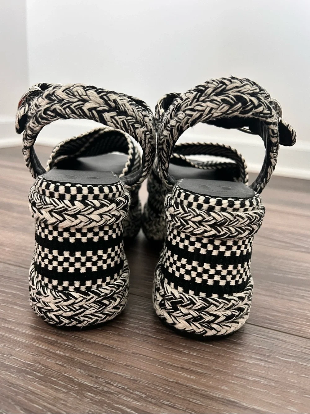 Amambaih Carmen Free People Flatform Platform Sandals Ivory Black EU 39
